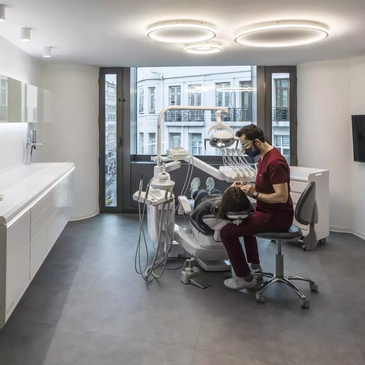 Slider image (6) Soho Dental Clinic